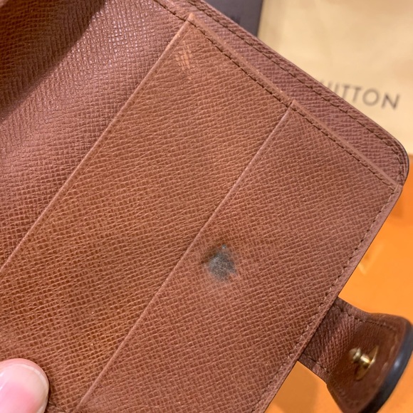 Louis Vuitton Monogram Compact Zip Bifold Wallet - Picture 8 of 16